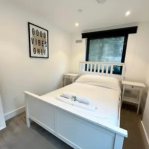 luxury-flat-in-town-center.bournemouth-hotels.org/